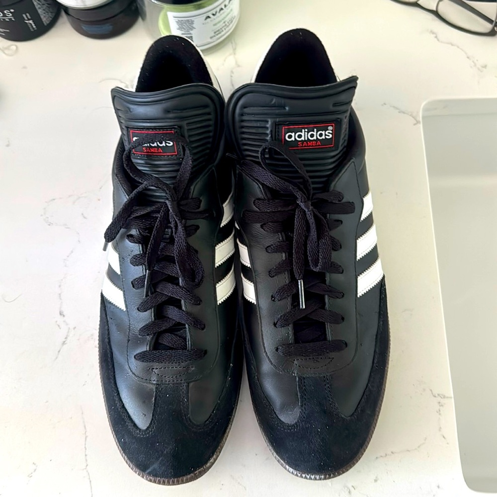Panda Adidas Sambas